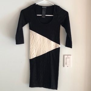 bebe Bodycon Dress, Black and White sz Small